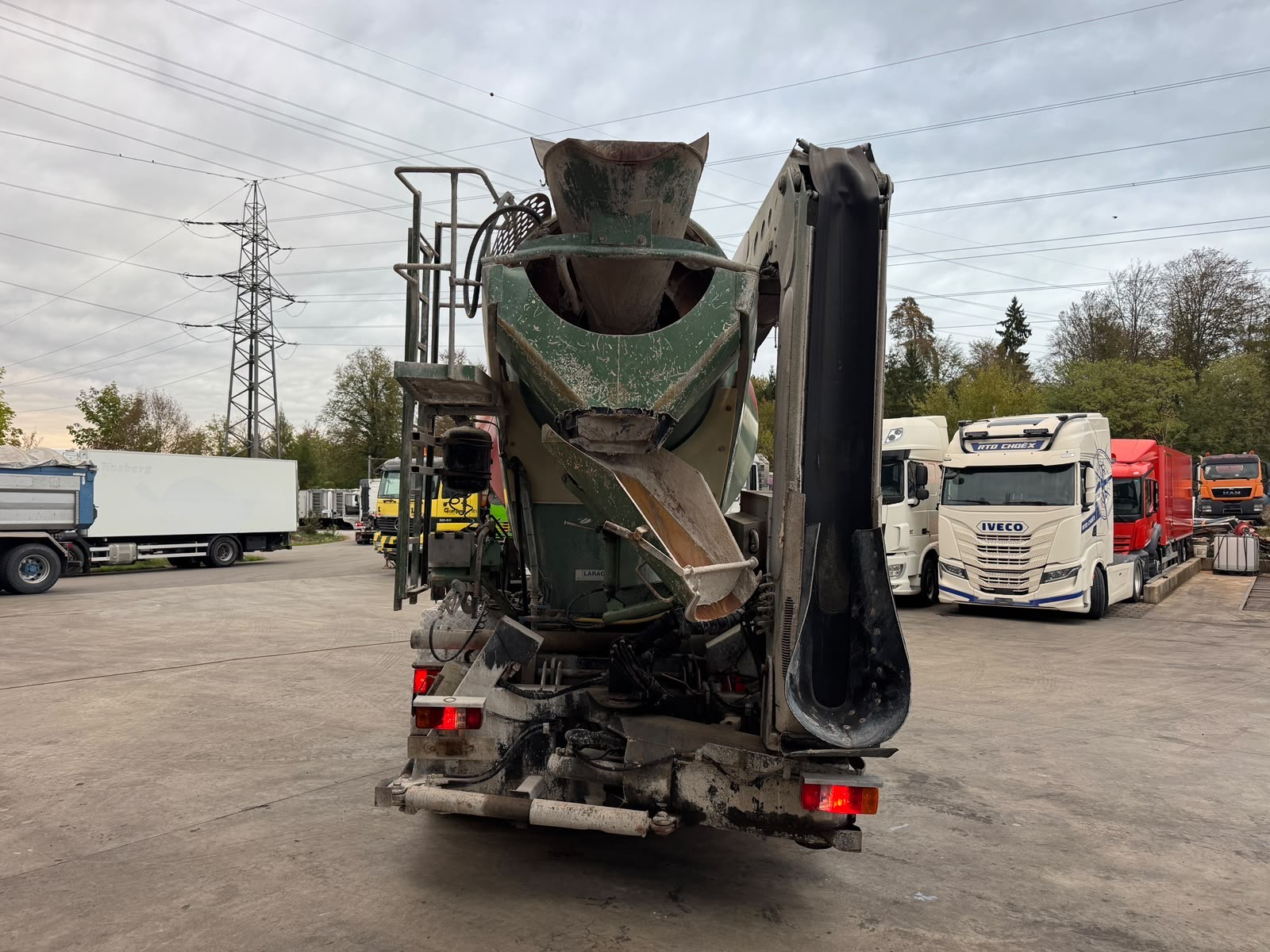 MERCEDES - Actros 3241 9m3