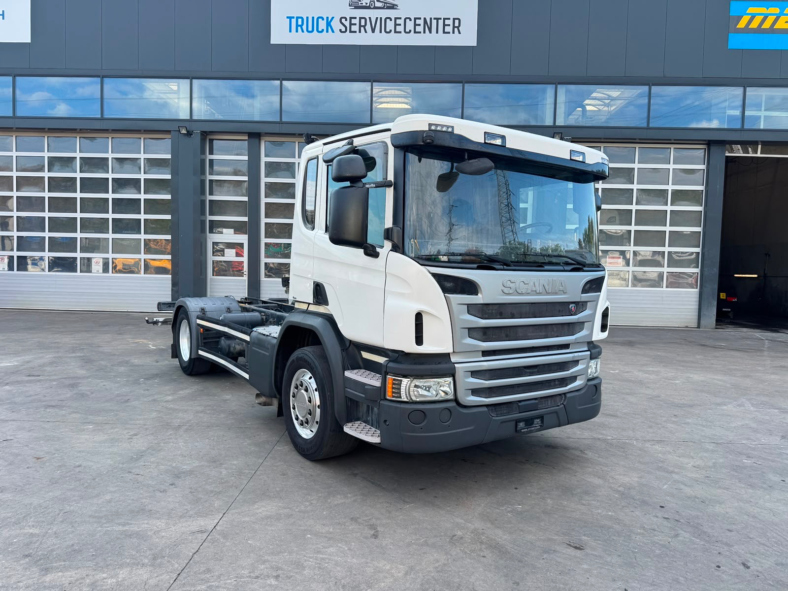 SCANIA - P450 4x2