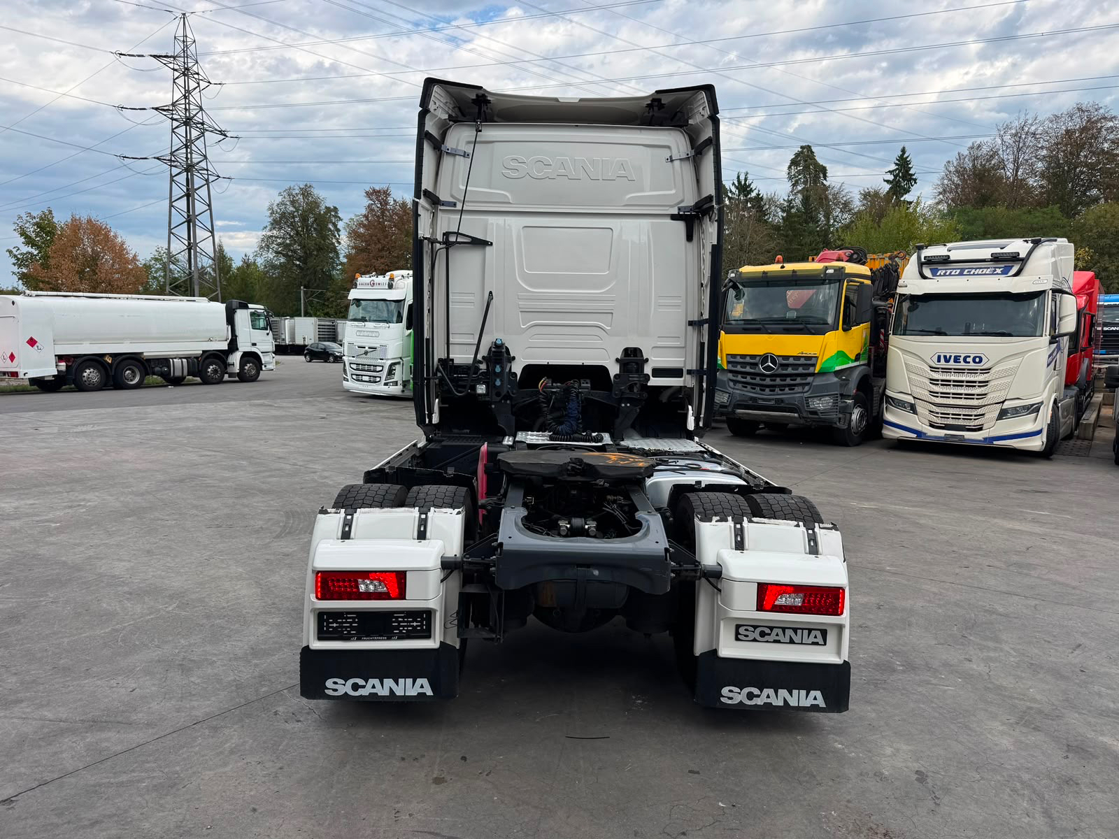 SCANIA - R450 4x2