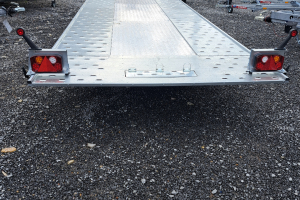 anhaenger_-__carkeeper_5820___3_mittig_alu_-_temared_174917.jpg