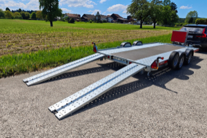 anhaenger_-_a-transporter_125-2324_-_brian_james_trailers_300130.jpg