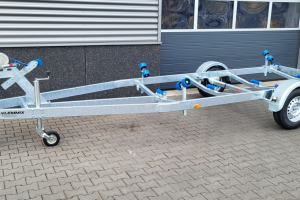 anhaenger_-_boot_1350_kg_-_vlemmix_182143.jpg