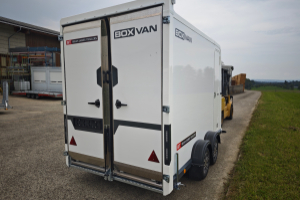 anhaenger_-_box-van_600_3_00mx1_60m_-_brian_james_trailers_300713.jpg