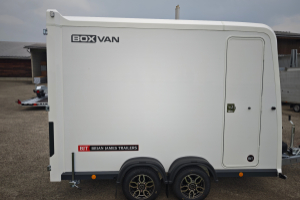 anhaenger_-_box-van_600_3_00mx1_60m_-_brian_james_trailers_300714.jpg