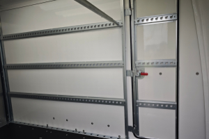 anhaenger_-_box-van_600_3_00mx1_60m_-_brian_james_trailers_300716.jpg