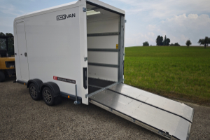 anhaenger_-_box-van_600_3_00mx1_60m_-_brian_james_trailers_300724.jpg