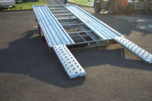 anhaenger_-_carkeeper_4020_3_000kg_kippbar_-_temared_164580.jpg