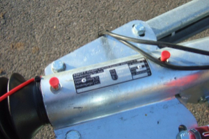 anhaenger_-_carkeeper_4020_3_000kg_kippbar_-_temared_164582.jpg
