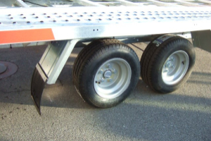 anhaenger_-_carkeeper_4020_3_000kg_kippbar_-_temared_164584.jpg