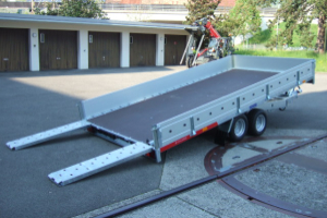 anhaenger_-_carkeeper_4020_p_3000kg_mit_holzboden_und_bordwaende_-_temared_165528.jpg