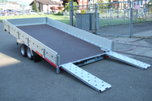 anhaenger_-_carkeeper_4020_p_3000kg_mit_holzboden_und_bordwaende_-_temared_165530.jpg