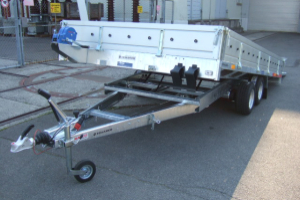 anhaenger_-_carkeeper_4020_p_3000kg_mit_holzboden_und_bordwaende_-_temared_165533.jpg