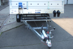 anhaenger_-_carkeeper_4020_p_3000kg_mit_holzboden_und_bordwaende_-_temared_165534.jpg