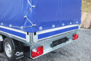 anhaenger_-_condor_2_2_700kg_mit_blachenaufbau_mit_1_80m_-_blyss_252450.jpg