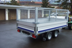 anhaenger_-_condor_2_2_700kg_niederfahrwerk_und_blachenaufbau_-_blyss_159979.jpg