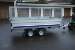anhaenger_-_condor_2_2_700kg_niederfahrwerk_und_gitteraufsatz_-_blyss_159963.jpg
