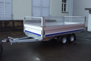 anhaenger_-_condor_2_2_700kg_niederfahrwerk_und_rampenschacht_-_blyss_159991.jpg