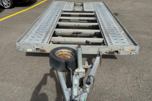 anhaenger_-_humbaur_2_7t_autotransporter_ht2500_-_humbaur_300603.jpg