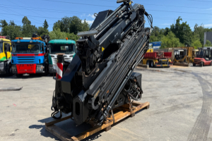 aufbau___kran___mulde___container_-_322-6_flyjib_x70-3_-_hiab_292049.jpg