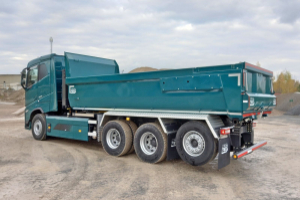 aufbau___kran___mulde___container_-_elektro-rueckwaertskipper_-_kh-kipper_177929.jpg
