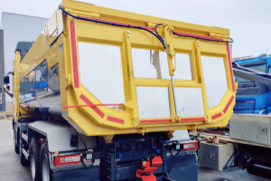 aufbau___kran___mulde___container_-_isolierter_rueckwaertskipper_-_kh-kipper_177964.jpg