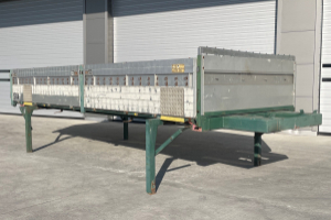aufbau___kran___mulde___container_-_kran-wechselbruecke_730x250_-_baumann_300083.jpg