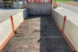 aufbau___kran___mulde___container_-_krone_wechselbruecke_745_255_-_baumann_300100.jpg