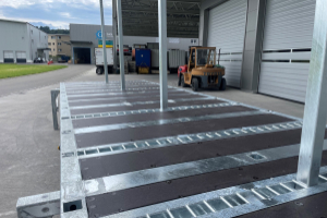aufbau___kran___mulde___container_-_wecon_745_215-t4_-_baumann_291590.jpg