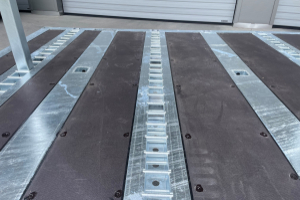 aufbau___kran___mulde___container_-_wecon_745_215-t4_-_baumann_291591.jpg