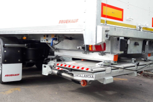 auflieger_-__2-achs_city_curtainsider_-_fruehauf_150578.jpg