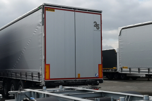 auflieger_-__wielton_3-achs_curtainsider_master_-_wielton_115471.jpg