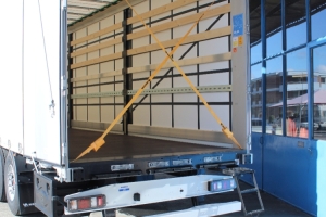 auflieger_-_sofort_verfuegbar___3-achs_curtain_master_-_wielton_128024.jpg