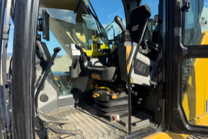 baumaschine_-_330_ng_gps_oilquick_oq80_-_caterpillar_307241.jpg