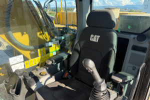 baumaschine_-_330_ng_gps_oilquick_oq80_-_caterpillar_307242.jpg