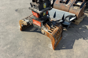 baumaschine_-_e57w_sws_greifer_und_3x_schaufeln_-_bobcat_295199.jpg