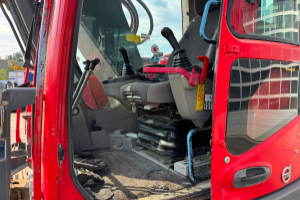 baumaschine_-_ecr235_oilquick_3x_schaufeln_-_volvo_297049.jpg