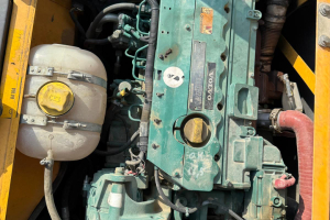 baumaschine_-_ew140_c_2x_schaufeln_oilquick_-_volvo_295183.jpg