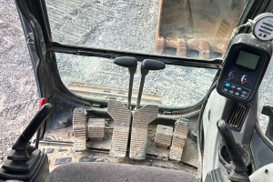 baumaschine_-_sk200-8_-_kobelco_296077.jpg