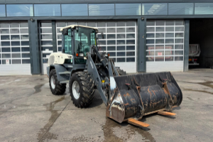 baumaschine_-_tl100_schaufel_und_gabeln_-_terex_295332.jpg