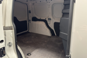 caddy-kaw-20-tdi-75-bluemt-entry-panel-van-vw_292695.jpg