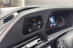 caddy-kaw-20-tdi-75-bluemt-entry-panel-van-vw_292699.jpg