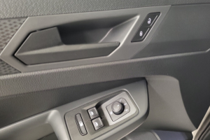 caddy-maxi-kaw-15-tsi-116-entry-panel-van-vw_292236.jpg