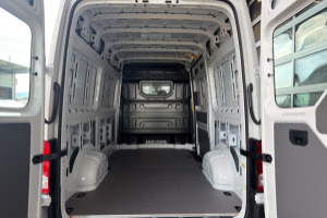 crafter-35-kaw-3640-20-tdi-140-entry-panel-van-vw_302052.jpg