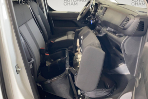 e-expert-kaw-standard-50-kwh-premium-panel-van-peugeot_176244.jpg