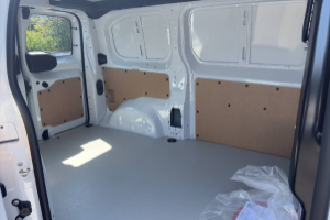 e-expert-kaw-standard-75-kwh-panel-van-peugeot_245305.jpg
