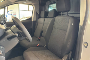 e-partner-kaw-800-standard-50-kwh-panel-van-peugeot_220186.jpg