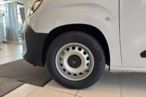 e-partner-kaw-800-standard-50-kwh-panel-van-peugeot_220191.jpg