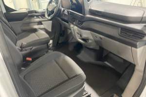 e-transit-custom-van-320-l2-trend-218-ps-trend-panel-van-ford_273754.jpg