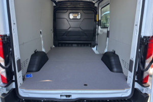 e-transit-van-350-l2h2-67kwh-trend-panel-van-ford_232147.jpg