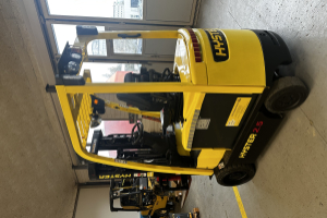 e25xn-mwb-counterbalance-forklift-truck-hyster_164625.jpg